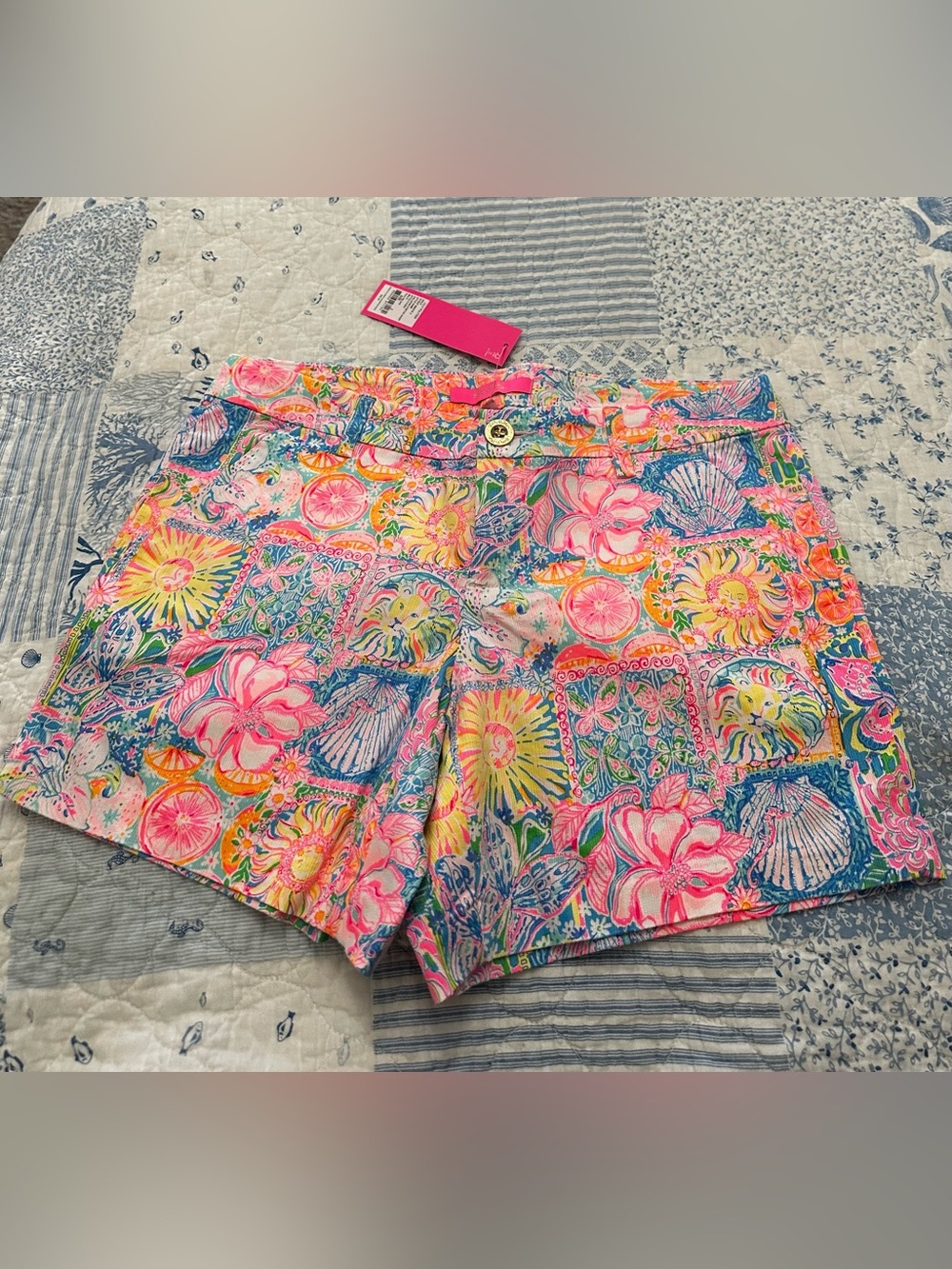 Lilly Pulitzer Callahan Stretch Shorts in Multi Patch My Drift